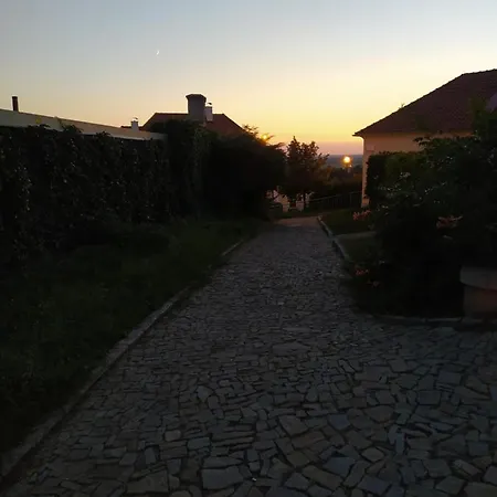 Domecek Na Podhradi *